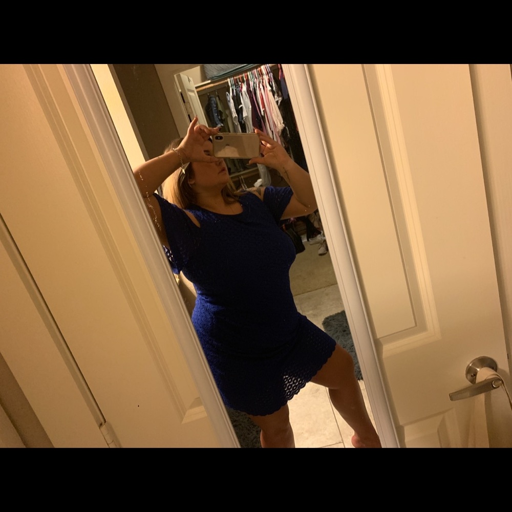 Beautiful blue dress - great for weddings,graduations or even date nights 💙